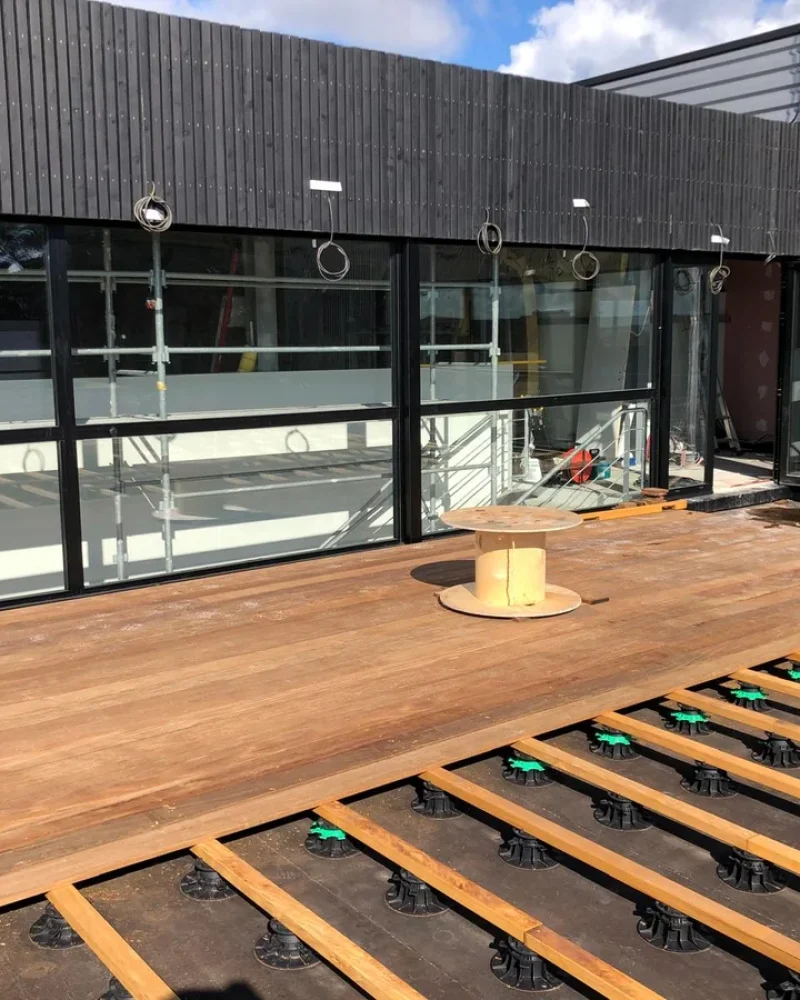 realisation-terrasse-bois-optimum-services-agenceur-cuisiniste-carnac (8)